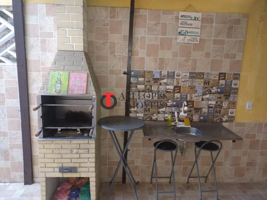 Casa com 2 quartos para alugar em Mongagua - SP - imagem 2 Foto 2 de Casa com 2 quartos para alugar em Mongagua - SP