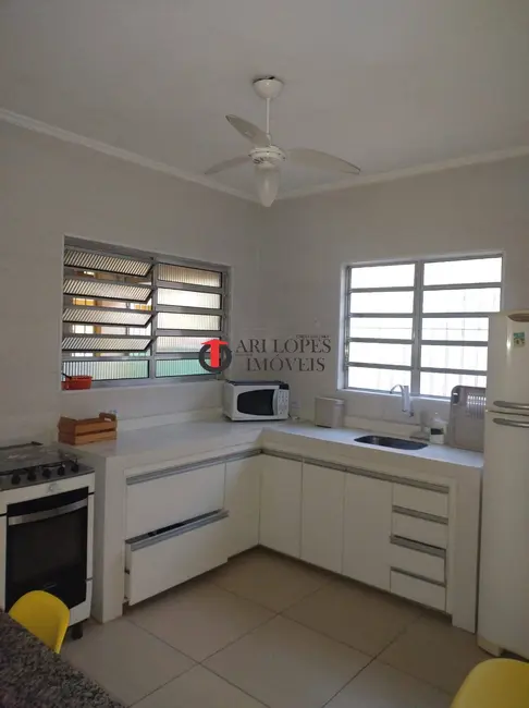 Casa com 2 quartos para alugar em Mongagua - SP - imagem 5 Foto 5 de Casa com 2 quartos para alugar em Mongagua - SP