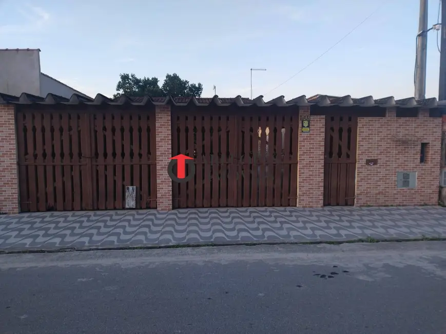 Foto 1 de Casa com 2 quartos para alugar em Mongagua - SP