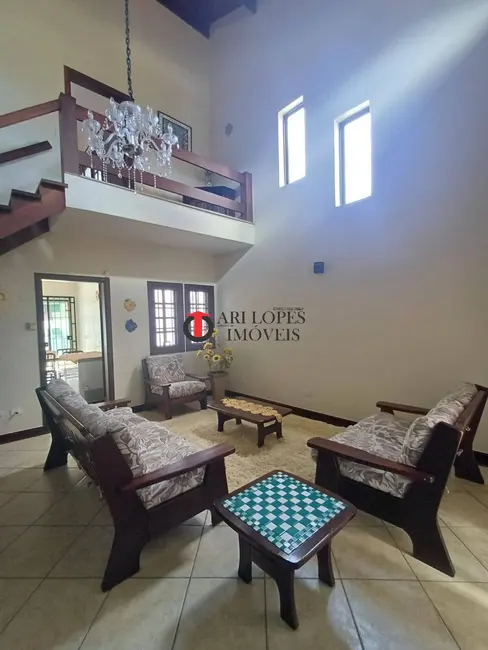 Foto 5 de Casa com 4 quartos à venda, 600m2 em Solemar, Praia Grande - SP