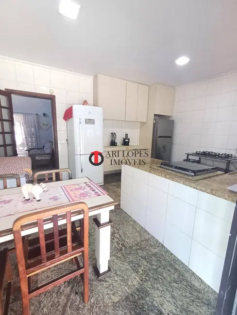 Foto 9 de Casa com 4 quartos à venda, 600m2 em Solemar, Praia Grande - SP