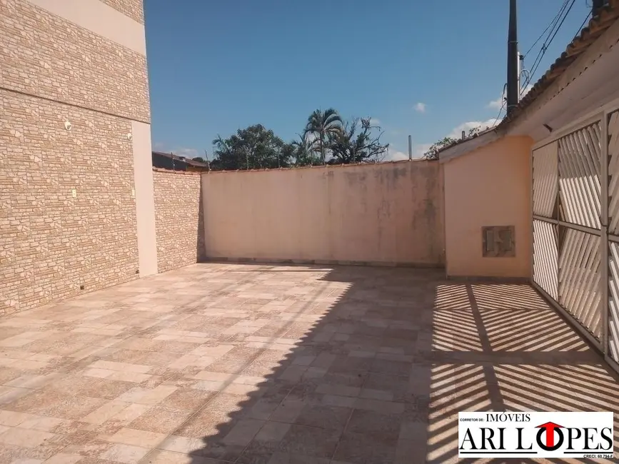 Foto 4 de Casa com 2 quartos à venda, 125m2 em Mongagua - SP