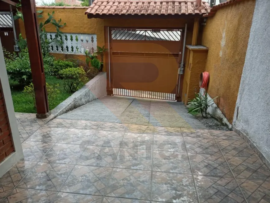 Foto 3 de Casa com 3 quartos à venda, 222m2 em Aruja - SP