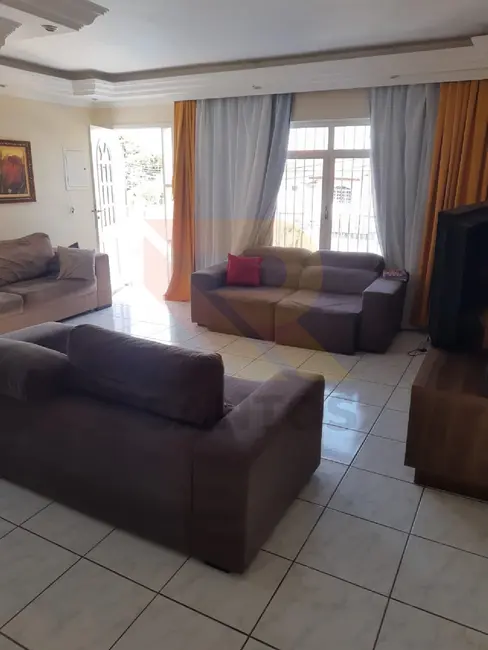 Foto 9 de Casa com 3 quartos à venda, 300m2 em Arujamérica, Aruja - SP