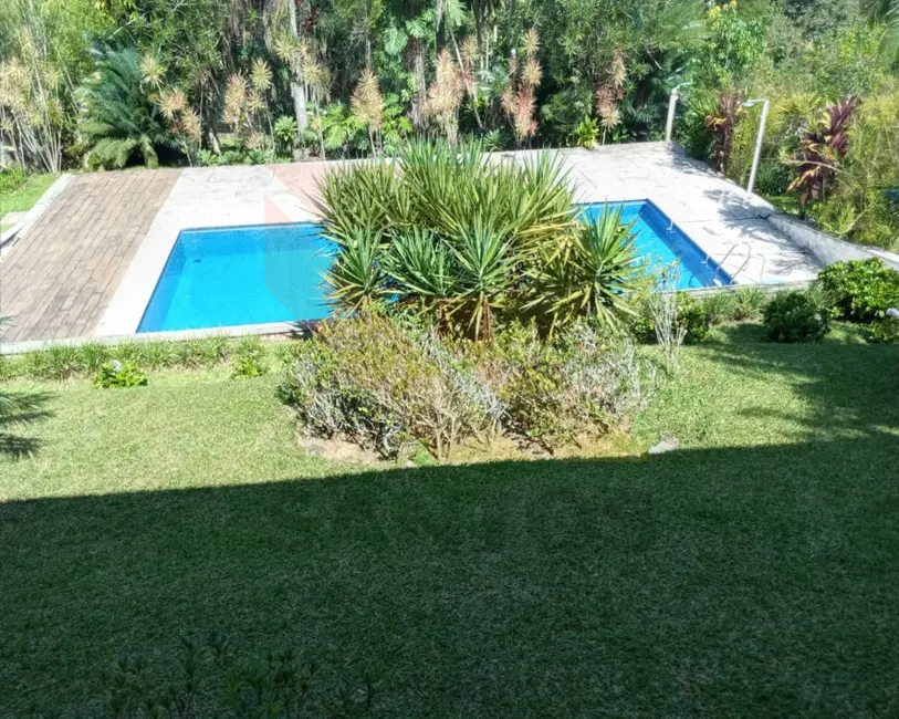 Foto 4 de Chácara com 4 quartos à venda, 220m2 em Canjicas, Aruja - SP