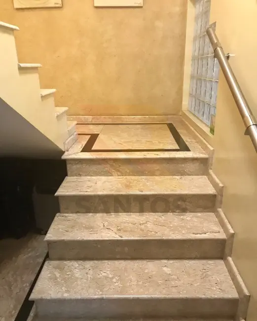 Casa de Condomínio com 4 quartos à venda, 800m2 em Arujázinho I, II e III, Aruja - SP - imagem 2 Foto 2 de Casa de Condomínio com 4 quartos à venda, 800m2 em Arujázinho I, II e III, Aruja - SP