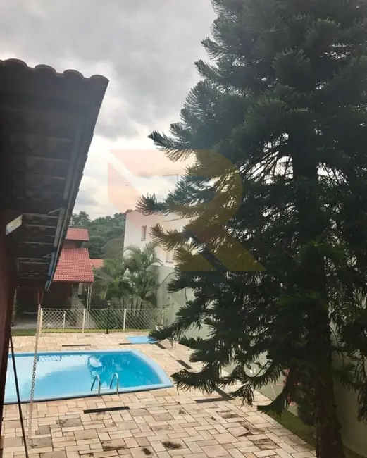 Casa de Condomínio com 4 quartos à venda, 800m2 em Arujázinho I, II e III, Aruja - SP - imagem 6 Foto 6 de Casa de Condomínio com 4 quartos à venda, 800m2 em Arujázinho I, II e III, Aruja - SP