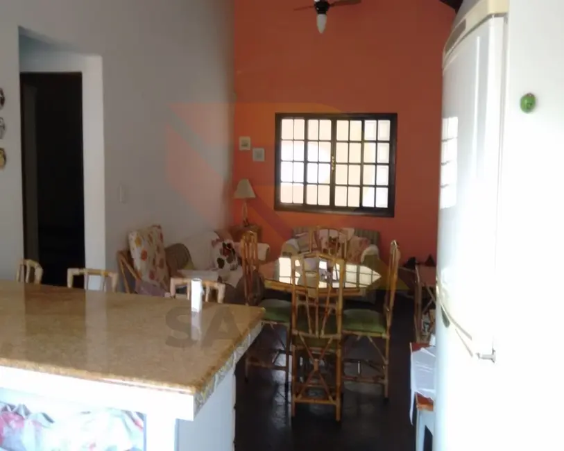 Casa com 3 quartos à venda, 123m2 em Centro, Peruibe - SP - imagem 5 Foto 5 de Casa com 3 quartos à venda, 123m2 em Centro, Peruibe - SP