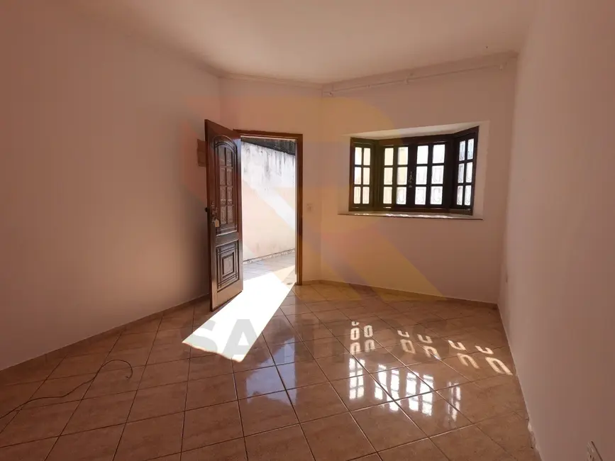 Casa com 3 quartos à venda, 86m2 em Aruja - SP - imagem 3 Foto 3 de Casa com 3 quartos à venda, 86m2 em Aruja - SP