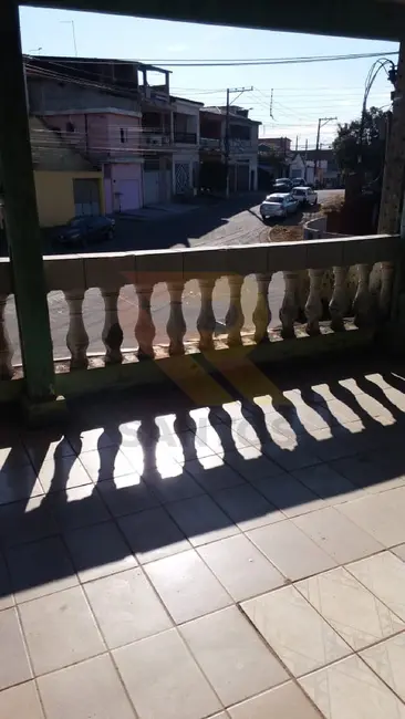 Foto 2 de Casa com 3 quartos à venda, 230m2 em Vila Pilar, Aruja - SP