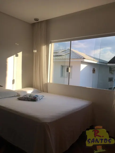 Foto 6 de Casa de Condomínio com 3 quartos à venda, 490m2 em Aruja - SP