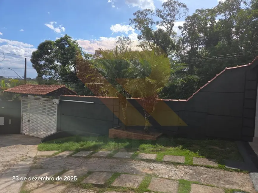 Chácara com 2 quartos à venda, 150m2 em Chácaras Copaco, Aruja - SP - imagem 5 Foto 5 de Chácara com 2 quartos à venda, 150m2 em Chácaras Copaco, Aruja - SP