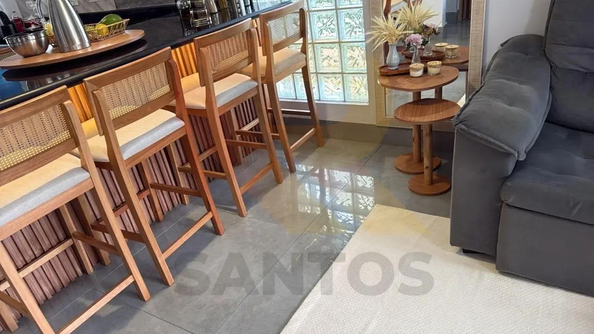 Chácara com 2 quartos à venda, 150m2 em Chácaras Copaco, Aruja - SP - imagem 3 Foto 3 de Chácara com 2 quartos à venda, 150m2 em Chácaras Copaco, Aruja - SP