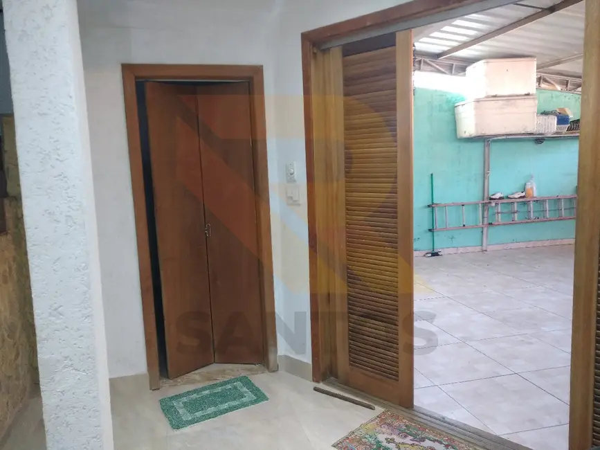 Foto 3 de Casa com 3 quartos à venda, 280m2 em Jordanópolis, Aruja - SP