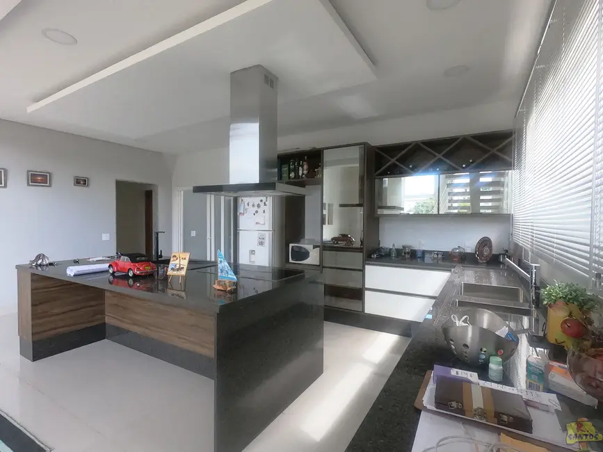 Foto 4 de Casa de Condomínio com 3 quartos à venda, 320m2 em Mogi Das Cruzes - SP