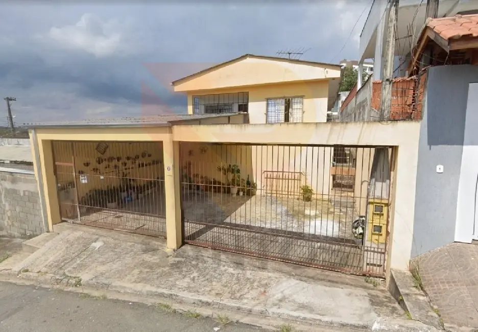 Foto 1 de Casa com 2 quartos à venda, 239m2 em Aruja - SP