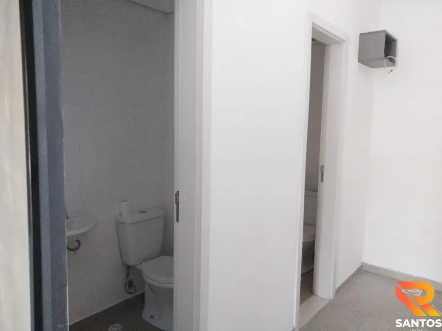 Sala Comercial para alugar, 60m2 em Caputera, Aruja - SP - imagem 4 Foto 4 de Sala Comercial para alugar, 60m2 em Caputera, Aruja - SP