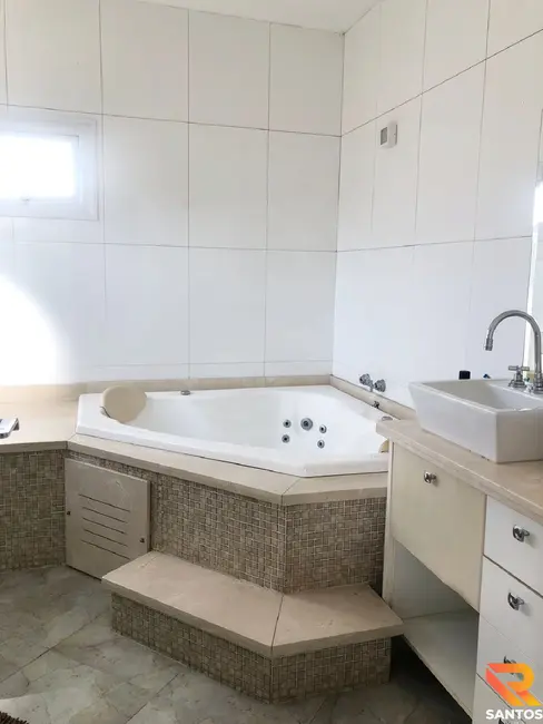 Foto 9 de Casa de Condomínio com 4 quartos à venda, 300m2 em Aruja - SP