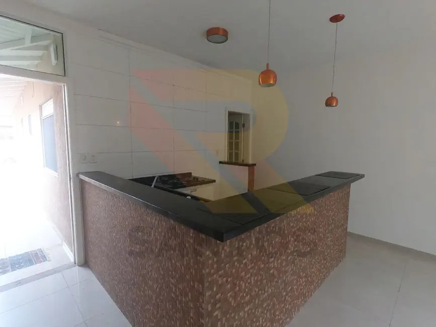 Foto 2 de Casa com 2 quartos à venda, 120m2 em Aruja - SP