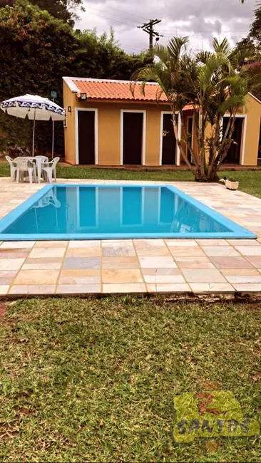 Foto 7 de Chácara com 4 quartos à venda, 215m2 em Parque dos Jacarandás, Aruja - SP