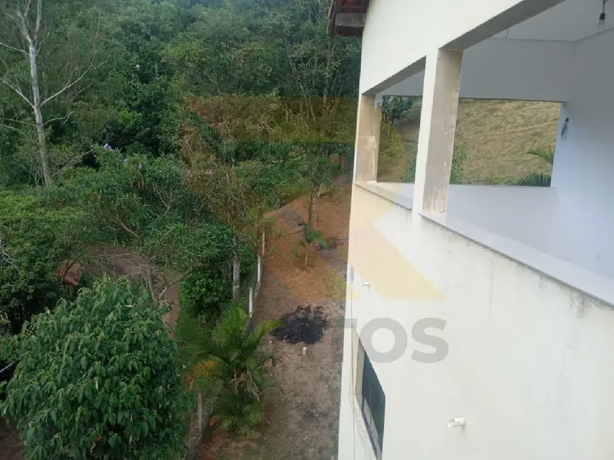 Chácara com 4 quartos à venda, 500m2 em Aruja - SP - imagem 8 Foto 8 de Chácara com 4 quartos à venda, 500m2 em Aruja - SP