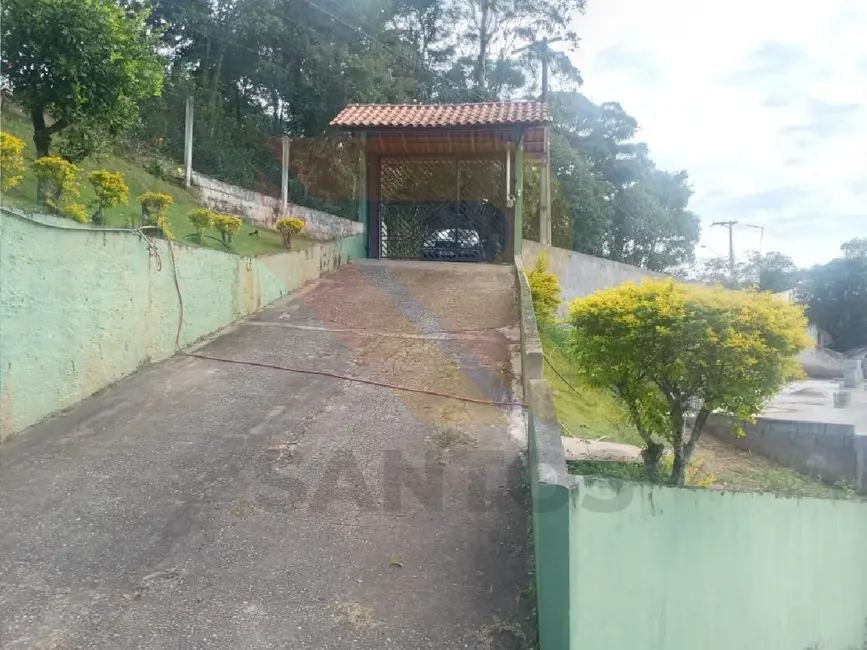 Chácara com 4 quartos à venda, 500m2 em Aruja - SP - imagem 4 Foto 4 de Chácara com 4 quartos à venda, 500m2 em Aruja - SP