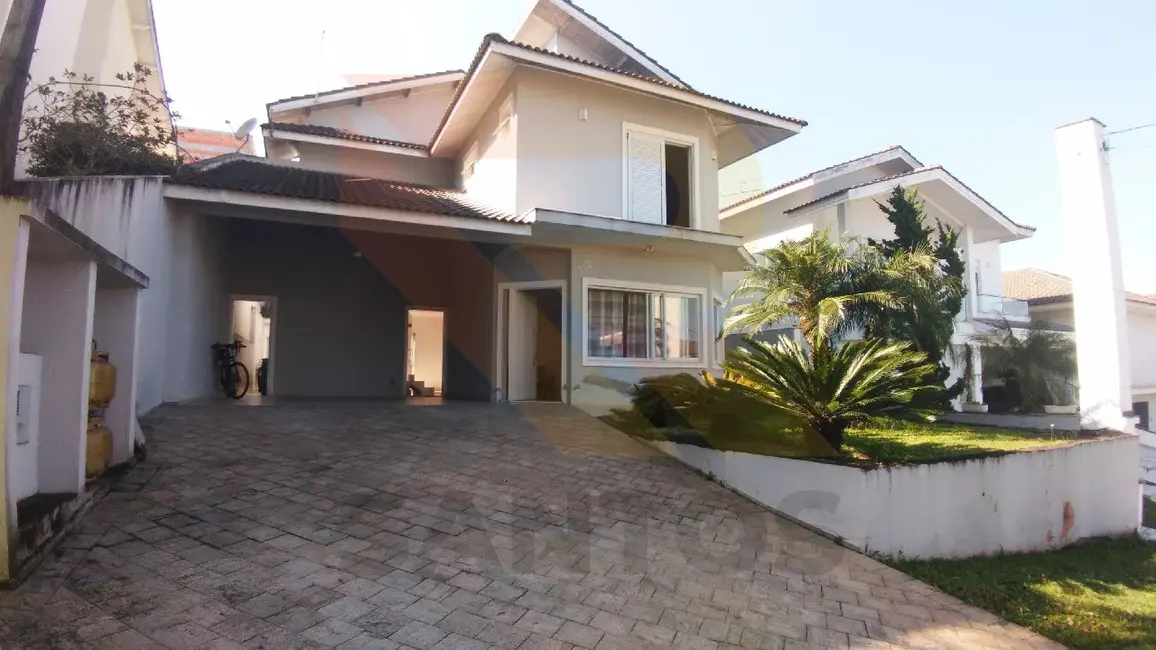 Foto 1 de Casa de Condomínio com 4 quartos à venda, 220m2 em Aruja - SP
