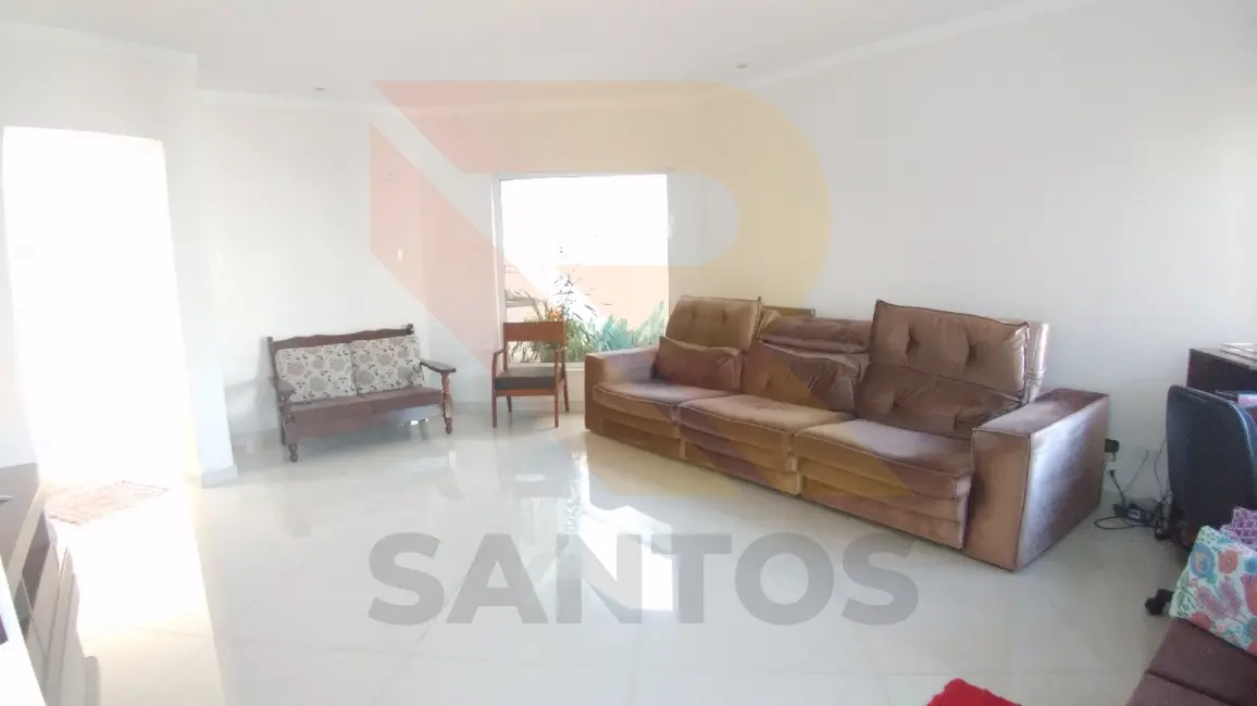 Foto 4 de Casa de Condomínio com 4 quartos à venda, 220m2 em Aruja - SP