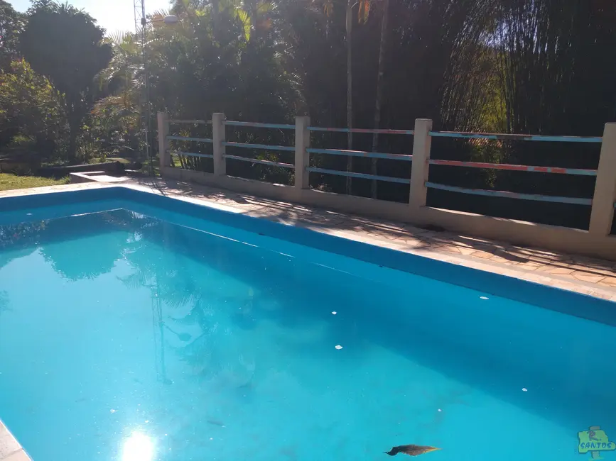 Chácara com 3 quartos à venda, 200m2 em Aruja - SP - imagem 5 Foto 5 de Chácara com 3 quartos à venda, 200m2 em Aruja - SP