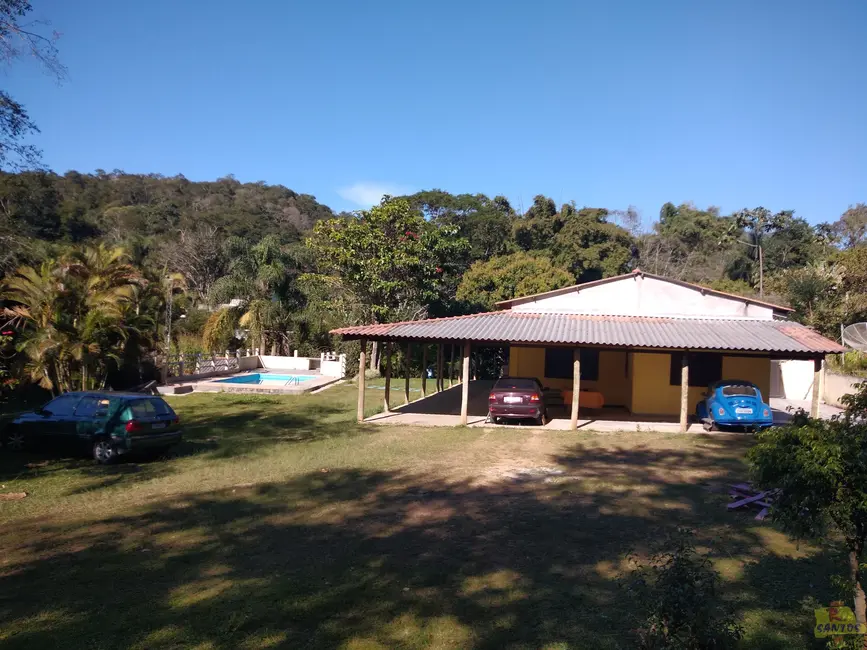 Foto 1 de Chácara com 3 quartos à venda, 200m2 em Aruja - SP