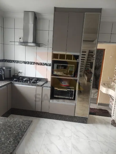 Foto 4 de Casa com 3 quartos à venda, 90m2 em Aruja - SP