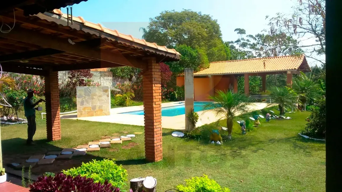 Foto 3 de Chácara com 5 quartos à venda, 300m2 em Santa Isabel - SP