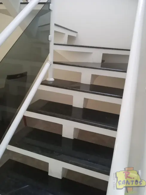 Foto 4 de Casa com 3 quartos à venda, 100m2 em Jardim São José, Aruja - SP