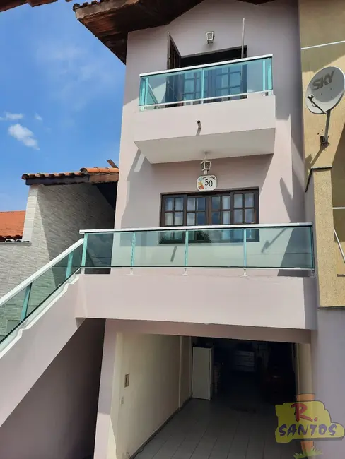 Foto 1 de Casa com 3 quartos à venda, 143m2 em Vila Pilar, Aruja - SP