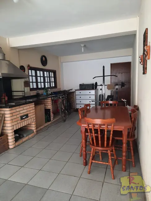 Foto 5 de Casa com 3 quartos à venda, 143m2 em Vila Pilar, Aruja - SP