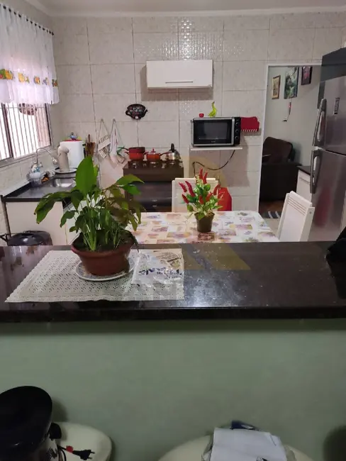 Foto 3 de Casa com 3 quartos à venda, 90m2 em Aruja - SP