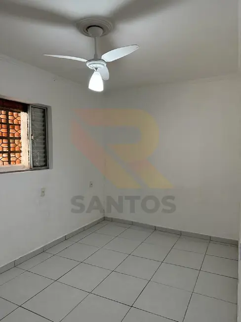 Foto 3 de Casa com 2 quartos à venda, 140m2 em Aruja - SP