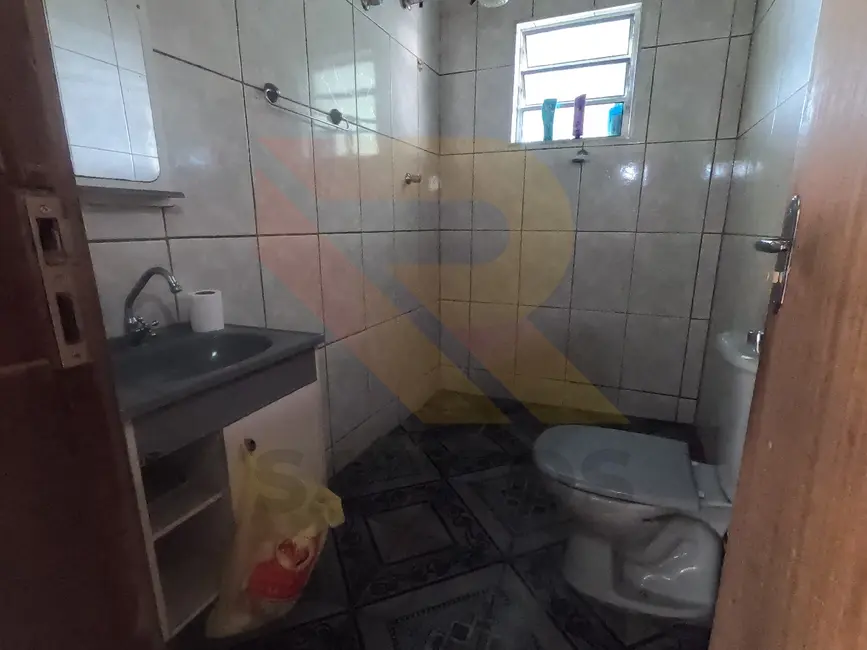 Foto 6 de Casa com 1 quarto à venda, 10m2 em Jardim Renata, Aruja - SP