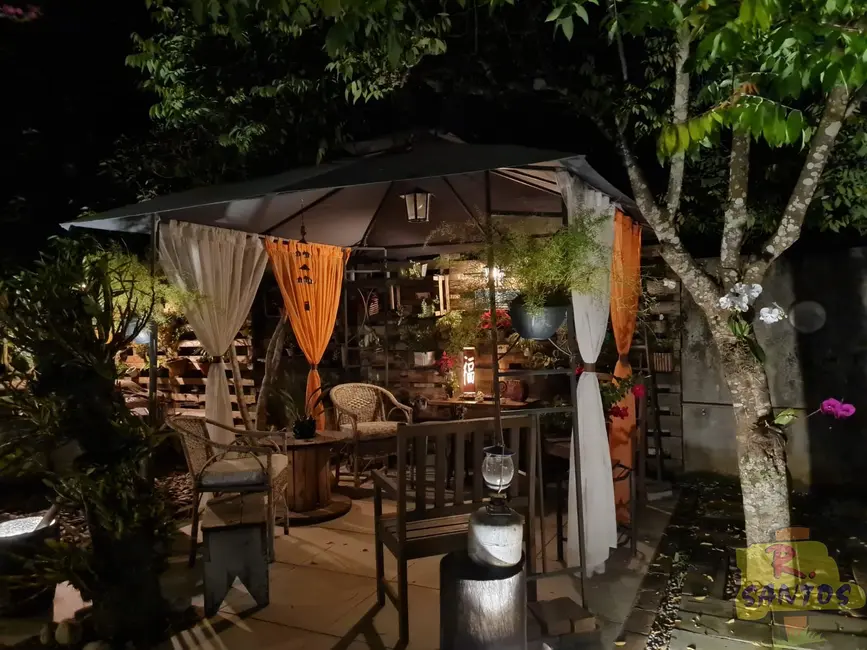 Foto 3 de Casa de Condomínio com 3 quartos à venda, 250m2 em Aruja - SP