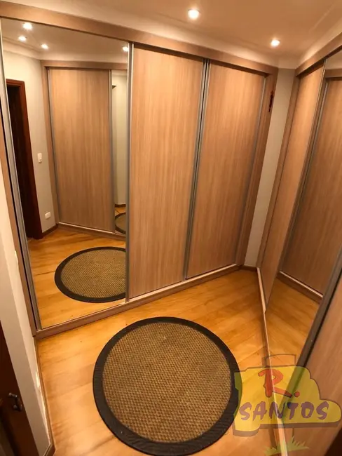 Foto 8 de Casa de Condomínio com 4 quartos à venda, 320m2 em Aruja - SP