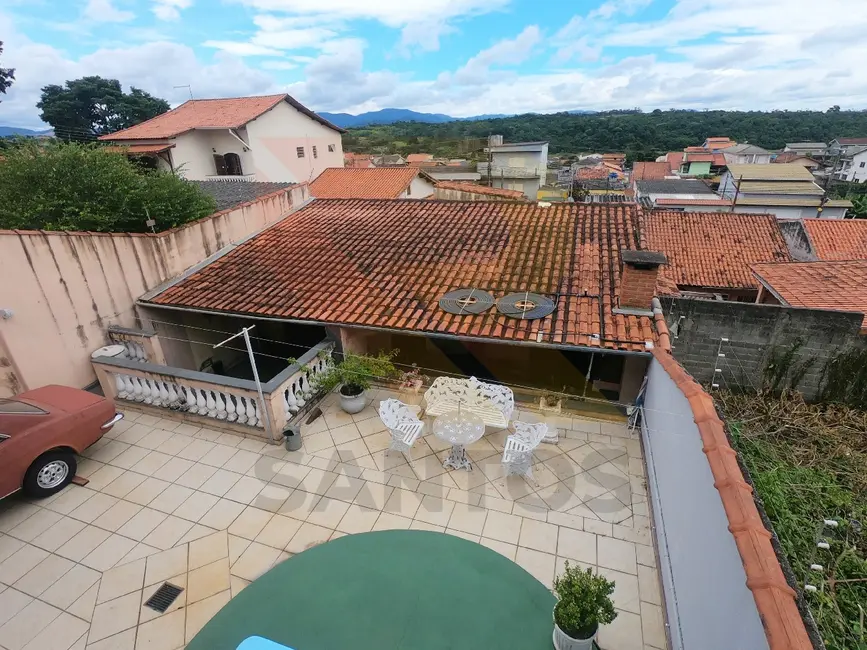 Foto 3 de Casa com 3 quartos à venda, 250m2 em Jordanópolis, Aruja - SP