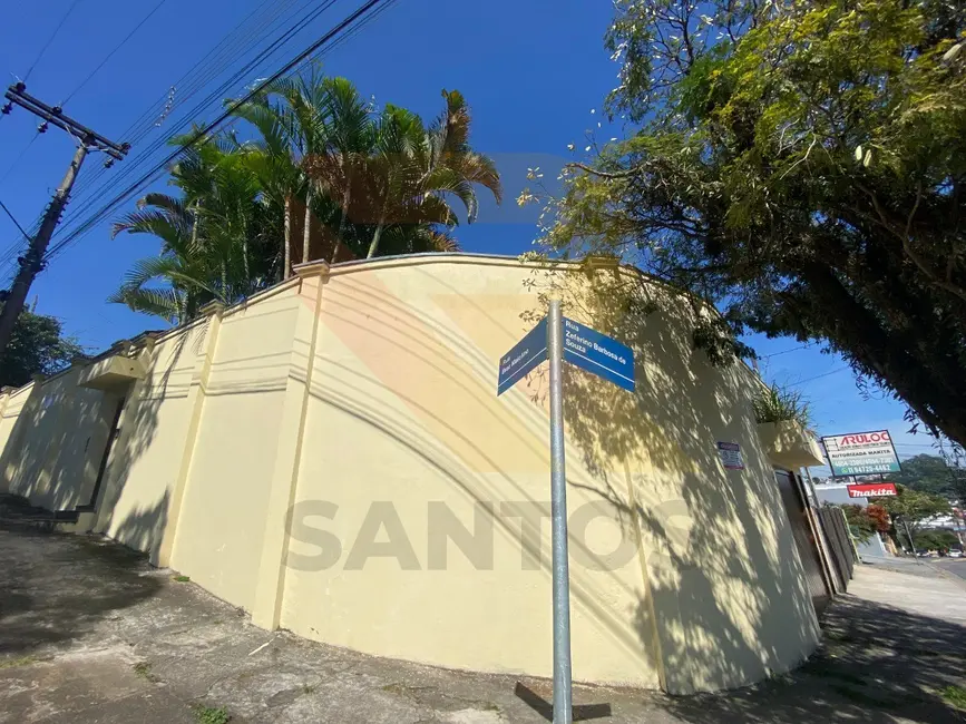 Foto 3 de Casa com 3 quartos à venda, 180m2 em Barbosas, Aruja - SP