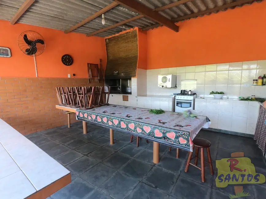 Foto 6 de Chácara com 6 quartos à venda, 300m2 em Chácaras Copaco, Aruja - SP