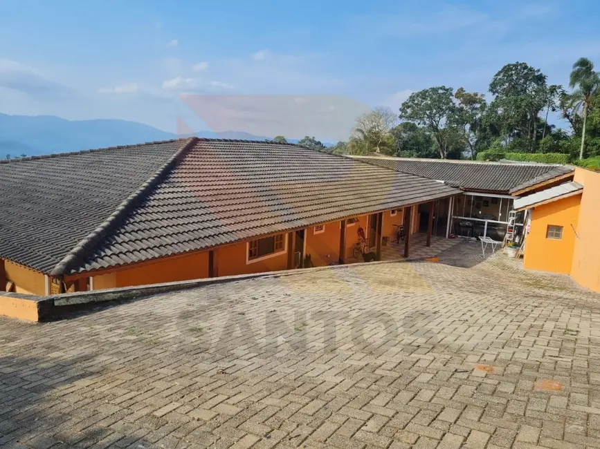 Foto 4 de Casa com 4 quartos à venda, 650m2 em Pirituba, Aruja - SP