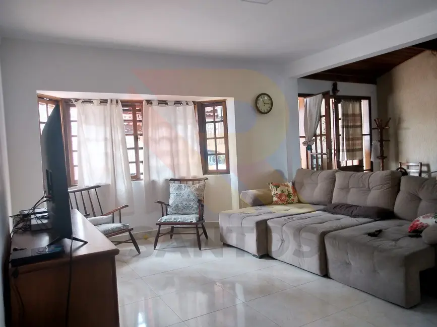 Foto 4 de Casa com 3 quartos à venda, 235m2 em Aruja - SP