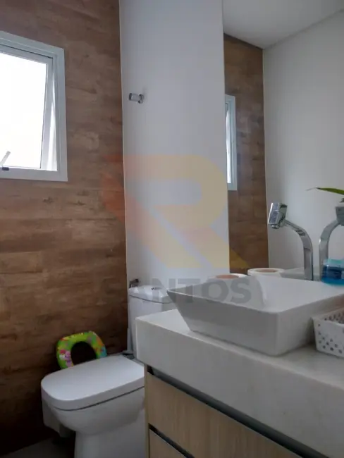 Foto 9 de Casa de Condomínio com 4 quartos à venda, 300m2 em Aruja - SP