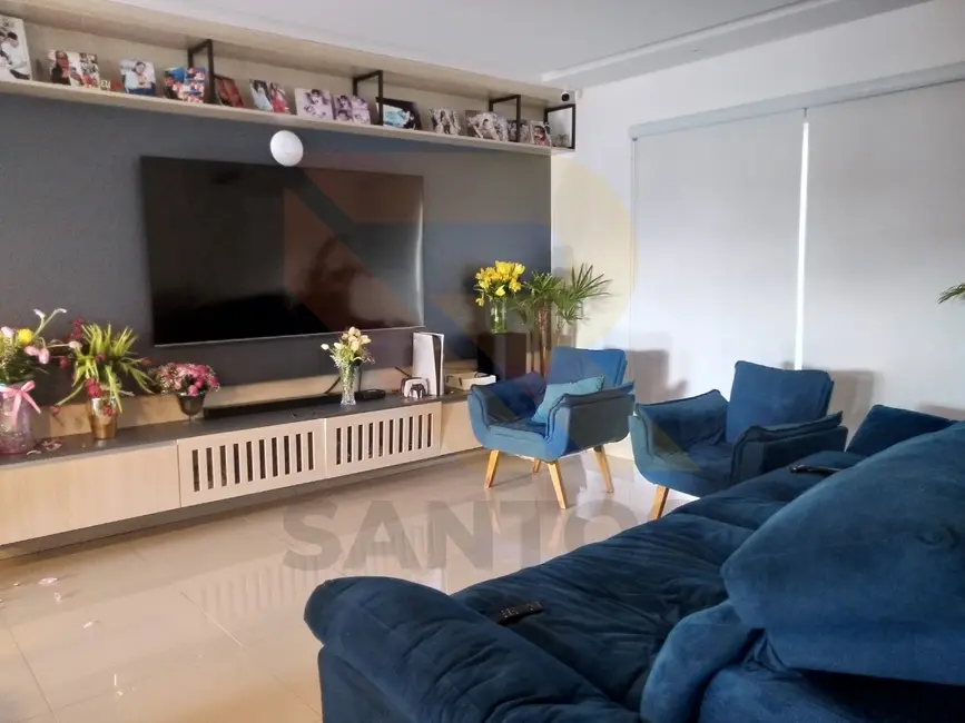 Foto 7 de Casa de Condomínio com 4 quartos à venda, 300m2 em Aruja - SP