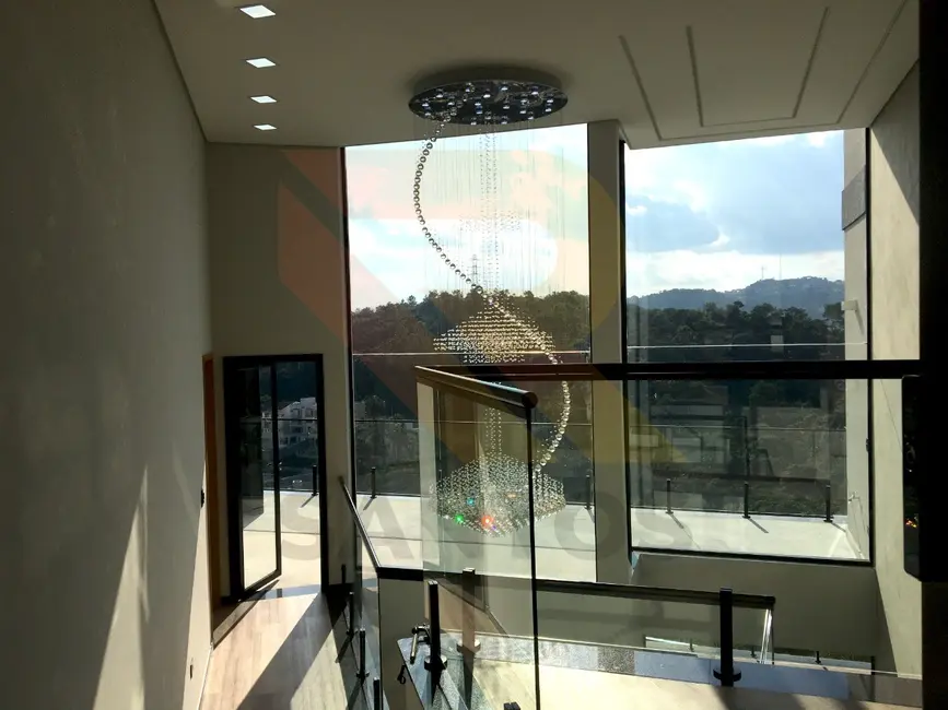 Foto 3 de Casa de Condomínio com 3 quartos à venda, 620m2 em Aruja - SP