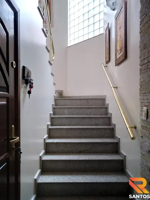 Foto 7 de Casa com 4 quartos à venda, 297m2 em Aruja - SP