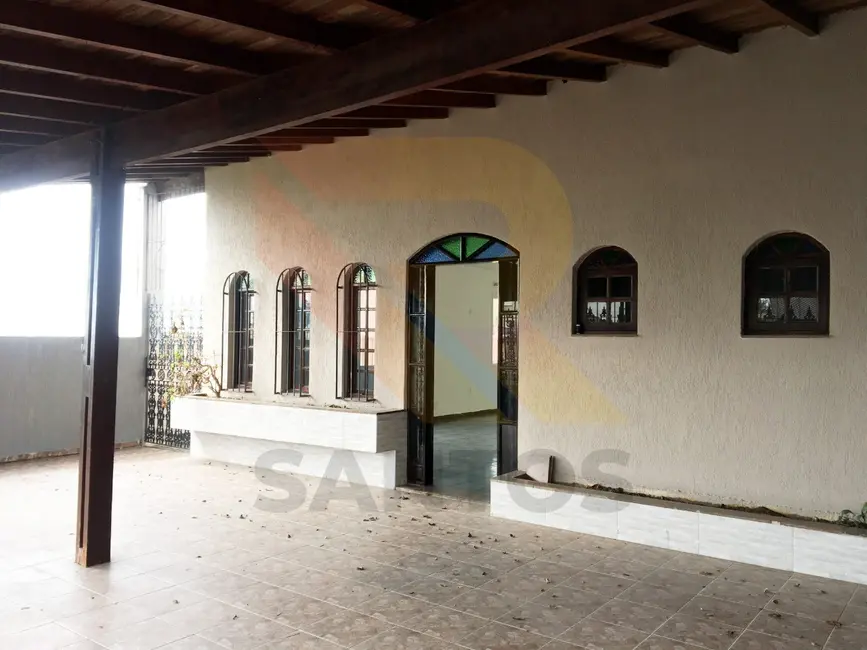 Foto 2 de Casa com 3 quartos à venda e para alugar, 330m2 em Chácara São José, Aruja - SP